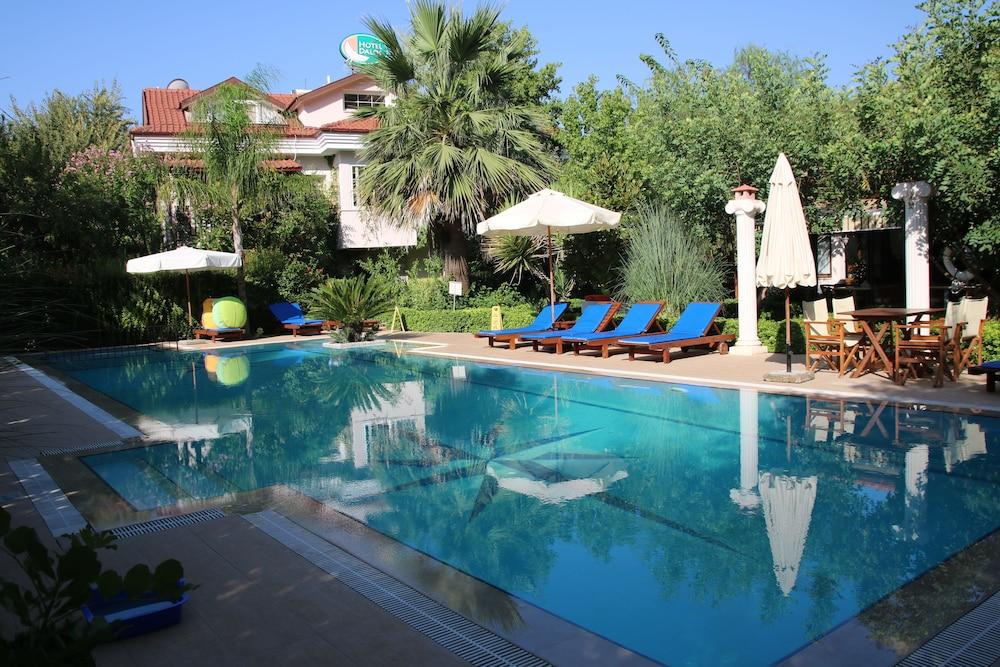 גוג'ק Hotel Dalos מראה חיצוני תמונה
