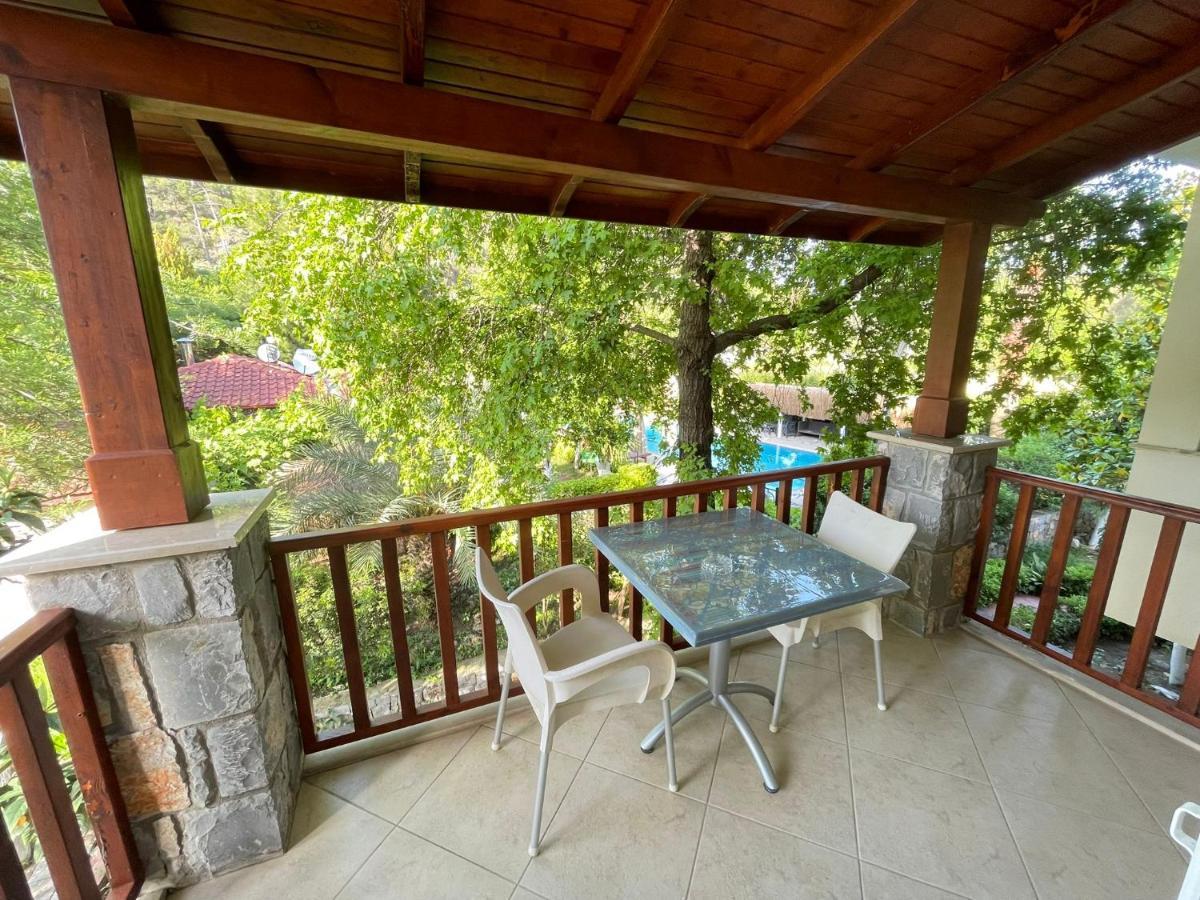 גוג'ק Hotel Dalos מראה חיצוני תמונה