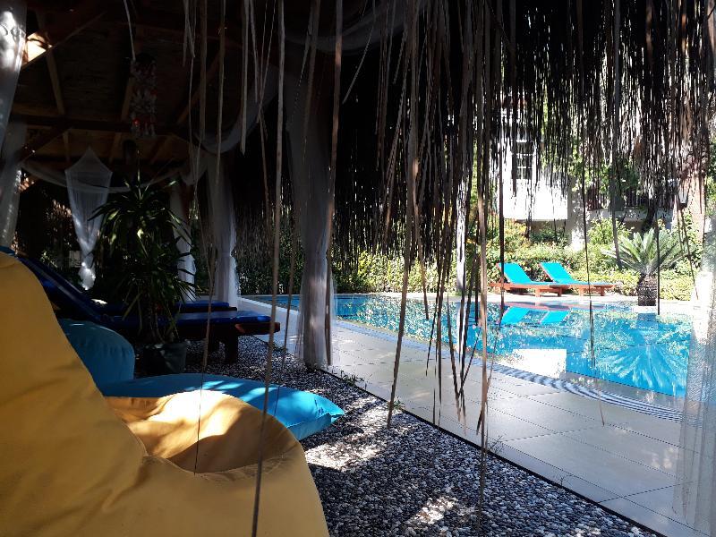 גוג'ק Hotel Dalos מראה חיצוני תמונה